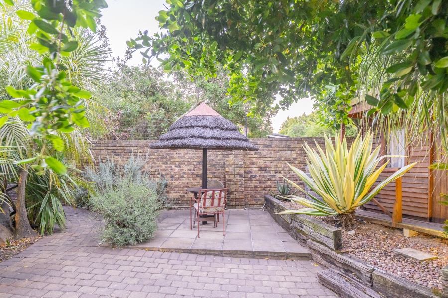 7 Bedroom Property for Sale in Eversdal Heights Western Cape